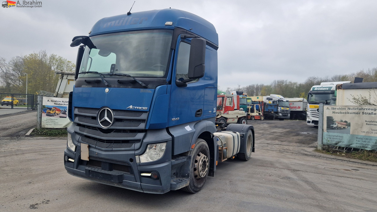 Mercedes-Benz 1843 Kipphydraulik, Standklima - Cabeza tractora: foto 1 Mercedes-Benz 1843 Kipphydraulik, Standklima - Cabeza tractora: foto 1