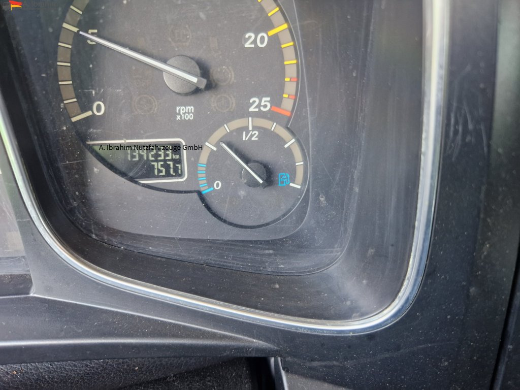 Cabeza tractora Mercedes-Benz 1845 Retarder, Klima, Navi Schneeketten, Euro 5: foto 12