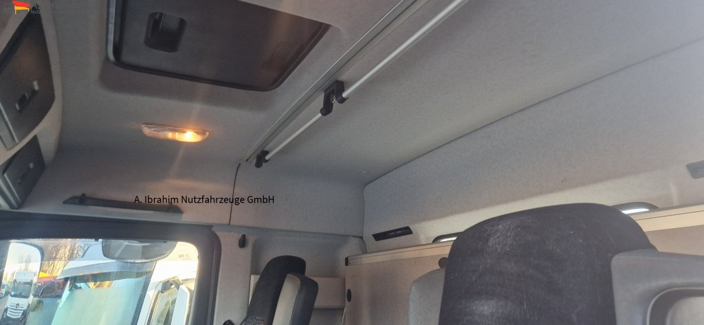 Mercedes-Benz 2643 6x4, Blatt Luft, scheckheft Mercedes - Cabeza tractora: foto 4 Mercedes-Benz 2643 6x4, Blatt Luft, scheckheft Mercedes - Cabeza tractora: foto 4