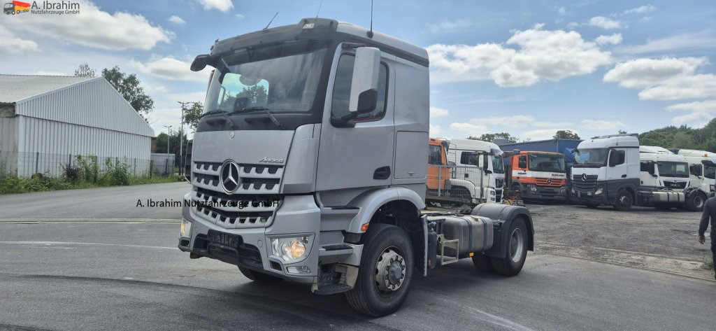 Mercedes-Benz DB 1842H 4x4 Hydrodrive Scheckheft bei Mercedes - Cabeza tractora: foto 1 Mercedes-Benz DB 1842H 4x4 Hydrodrive Scheckheft bei Mercedes - Cabeza tractora: foto 1