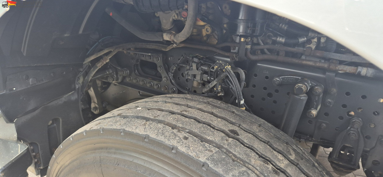 Mercedes-Benz DB 1842H 4x4 Hydrodrive Scheckheft bei Mercedes - Cabeza tractora: foto 5 Mercedes-Benz DB 1842H 4x4 Hydrodrive Scheckheft bei Mercedes - Cabeza tractora: foto 5