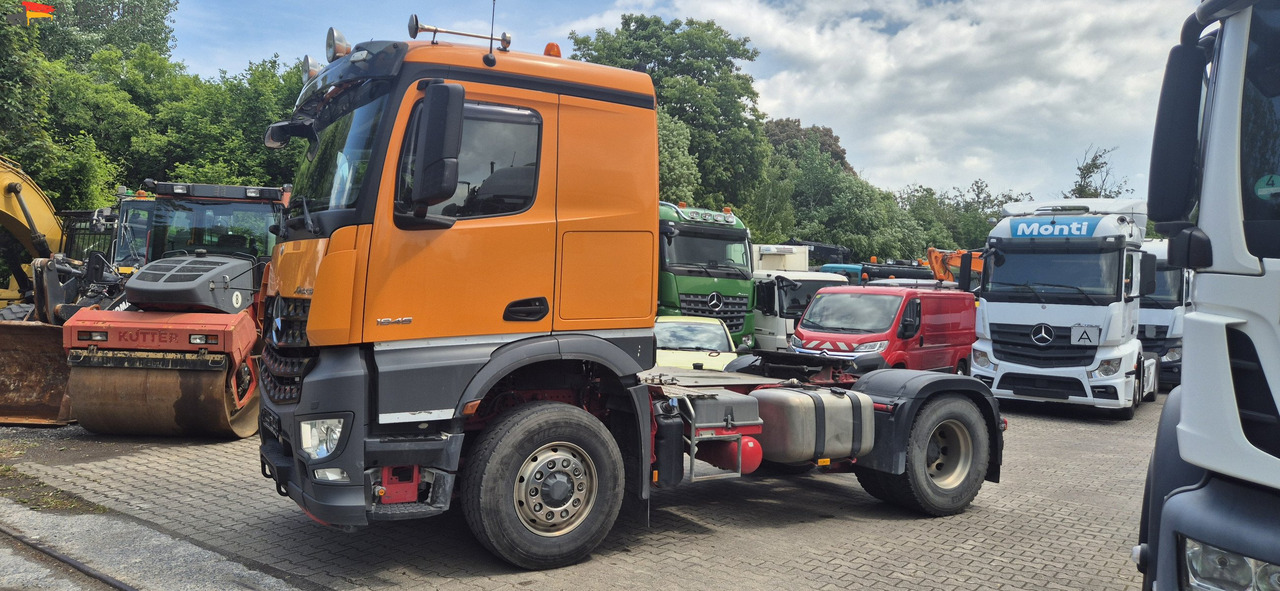 Mercedes-Benz DB 1846 H 4x4 Topzustand einsatzbereit - Cabeza tractora: foto 1 Mercedes-Benz DB 1846 H 4x4 Topzustand einsatzbereit - Cabeza tractora: foto 1