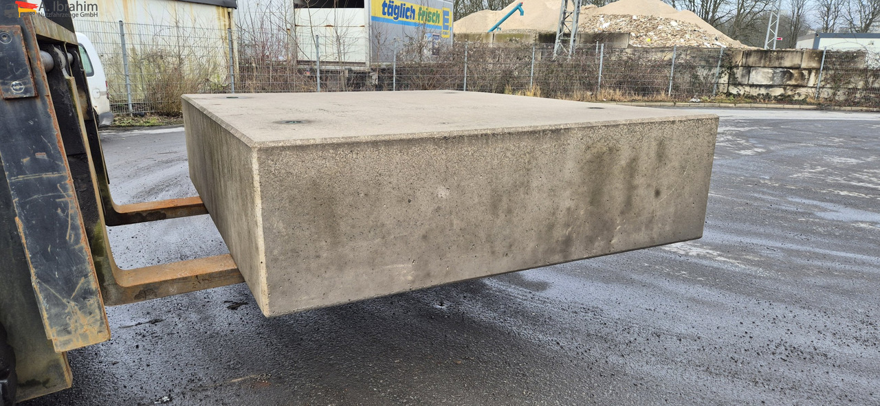 Mercedes-Benz Kontergewicht für SZM 8000 - 9000 kg mehr als 10 Stck. - Cabeza tractora: foto 4 Mercedes-Benz Kontergewicht für SZM 8000 - 9000 kg mehr als 10 Stck. - Cabeza tractora: foto 4