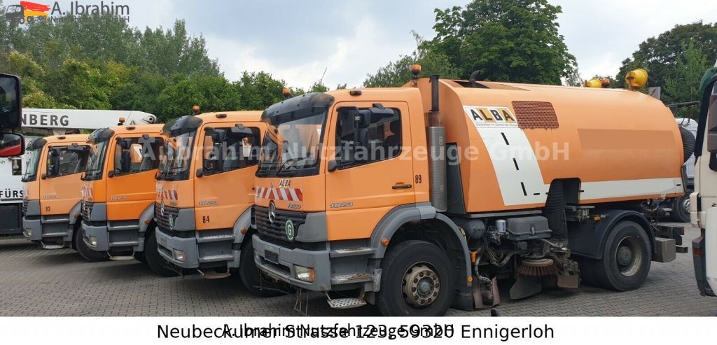 Mercedes-Benz 1823 DB 1823,Optifant 70, 3677 h Betriebsst., 2 Motors, 3 Pedals - Barredora vial: foto 2 Mercedes-Benz 1823 DB 1823,Optifant 70, 3677 h Betriebsst., 2 Motors, 3 Pedals - Barredora vial: foto 2