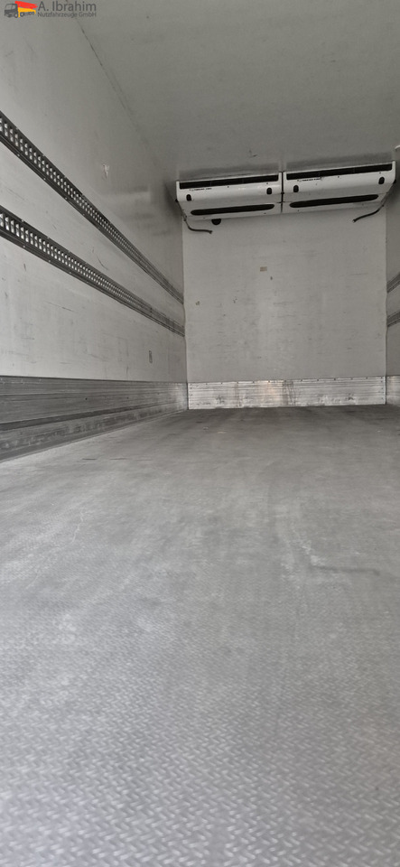 Mercedes-Benz 1830L Thermoking UT1200 - Camión frigorífico: foto 4 Mercedes-Benz 1830L Thermoking UT1200 - Camión frigorífico: foto 4