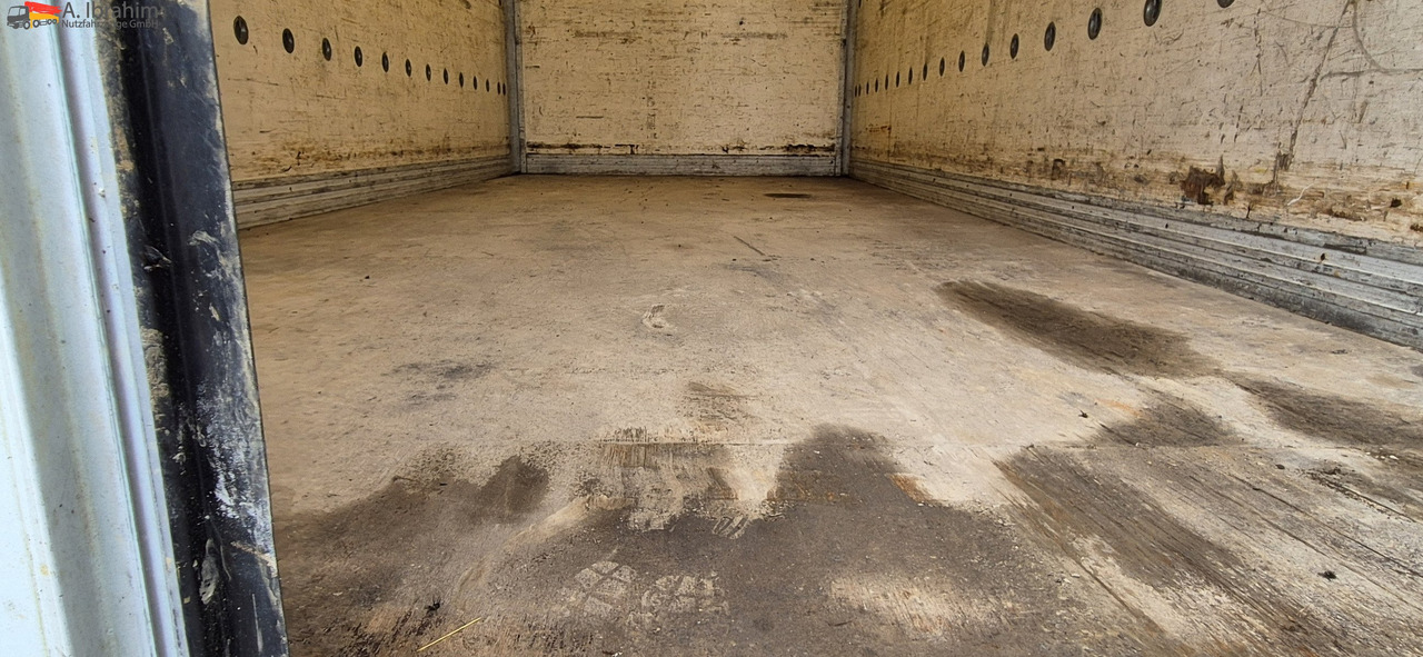 Mercedes-Benz 817  Möbelkoffer - Furgoneta caja cerrada: foto 3 Mercedes-Benz 817  Möbelkoffer - Furgoneta caja cerrada: foto 3