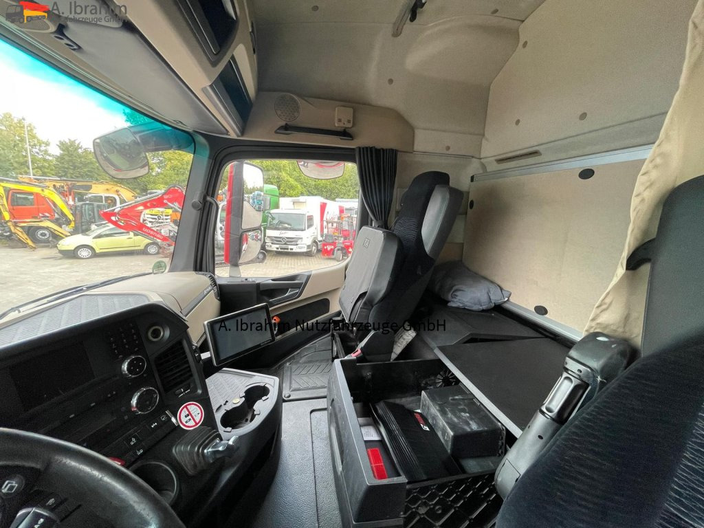 Mercedes-Benz Actros 2545 6x2 Pritsche Kran HIAB 166 - Camión caja abierta, Camión grúa: foto 2 Mercedes-Benz Actros 2545 6x2 Pritsche Kran HIAB 166 - Camión caja abierta, Camión grúa: foto 2