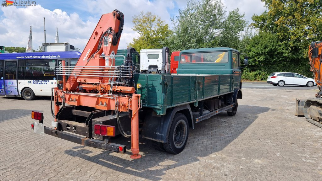 Mercedes-Benz DB 813 Pritsche Kran H- Kennzeichen,Oldtimer ein Stück Geschichte - Furgoneta caja abierta: foto 3 Mercedes-Benz DB 813 Pritsche Kran H- Kennzeichen,Oldtimer ein Stück Geschichte - Furgoneta caja abierta: foto 3
