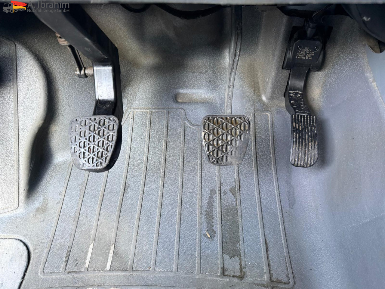 Mercedes-Benz Vito 116 CDI Standheizung | BF 3 | GST Anlage - Camión tienda: foto 4 Mercedes-Benz Vito 116 CDI Standheizung | BF 3 | GST Anlage - Camión tienda: foto 4