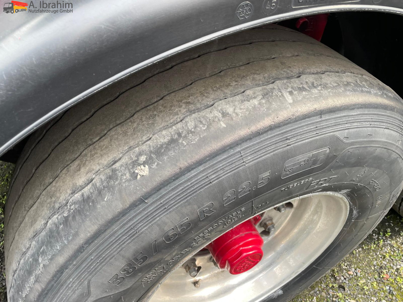 O.M.E.P.S Unfall, voll fahrbereit 35 cbm - Semirremolque silo: foto 5 O.M.E.P.S Unfall, voll fahrbereit 35 cbm - Semirremolque silo: foto 5