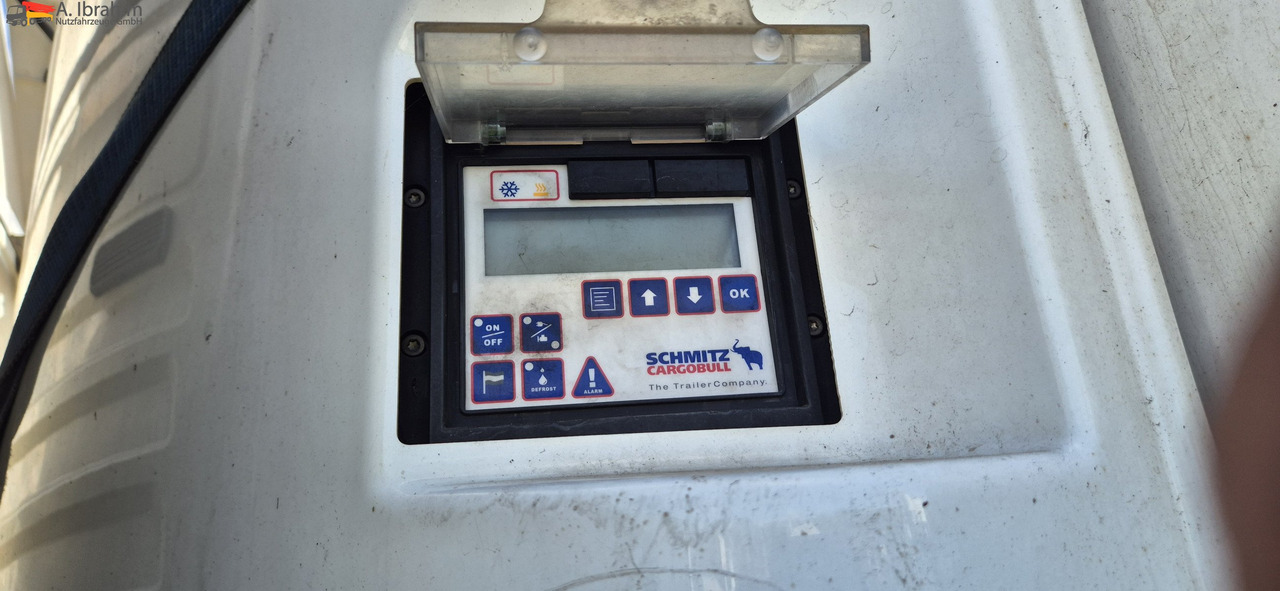 Schmitz SKO 24 Stirnwandschaden, voll fahrbereit Schmitz Kühlaggregat - Semirremolque frigorífico: foto 3 Schmitz SKO 24 Stirnwandschaden, voll fahrbereit Schmitz Kühlaggregat - Semirremolque frigorífico: foto 3