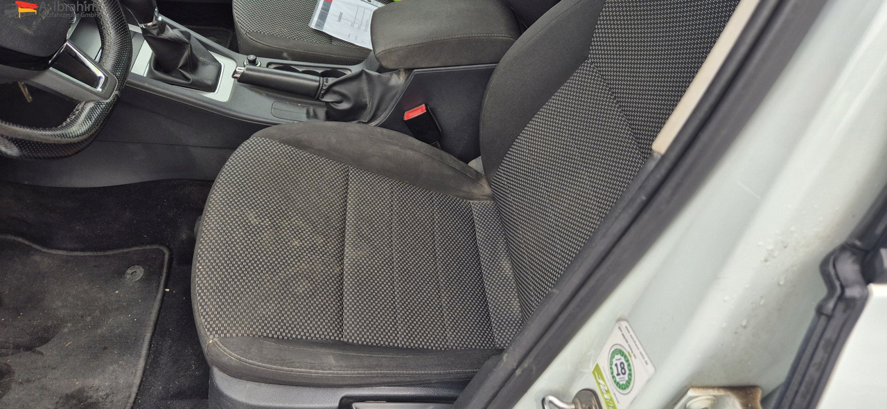 Skoda Octavia 2.0 TDI | 8-fach bereift - Coche: foto 4 Skoda Octavia 2.0 TDI | 8-fach bereift - Coche: foto 4