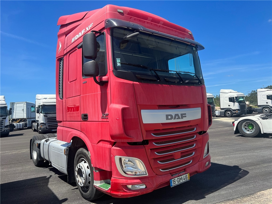 DAF XF 105 460 - Cabeza tractora: foto 1 DAF XF 105 460 - Cabeza tractora: foto 1