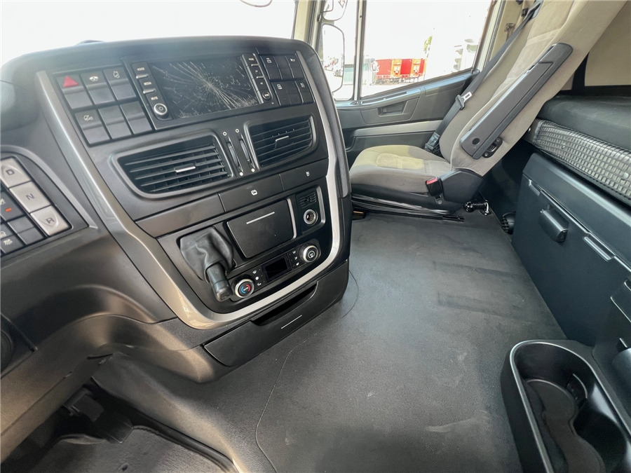 Cabeza tractora Iveco AS440S46T/P: foto 18 Cabeza tractora Iveco AS440S46T/P: foto 18