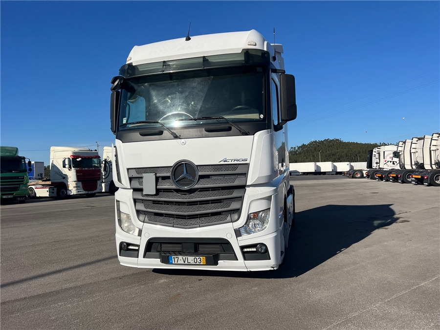 MERCEDES-BENZ 1845 / RETARDER - Cabeza tractora: foto 2 MERCEDES-BENZ 1845 / RETARDER - Cabeza tractora: foto 2