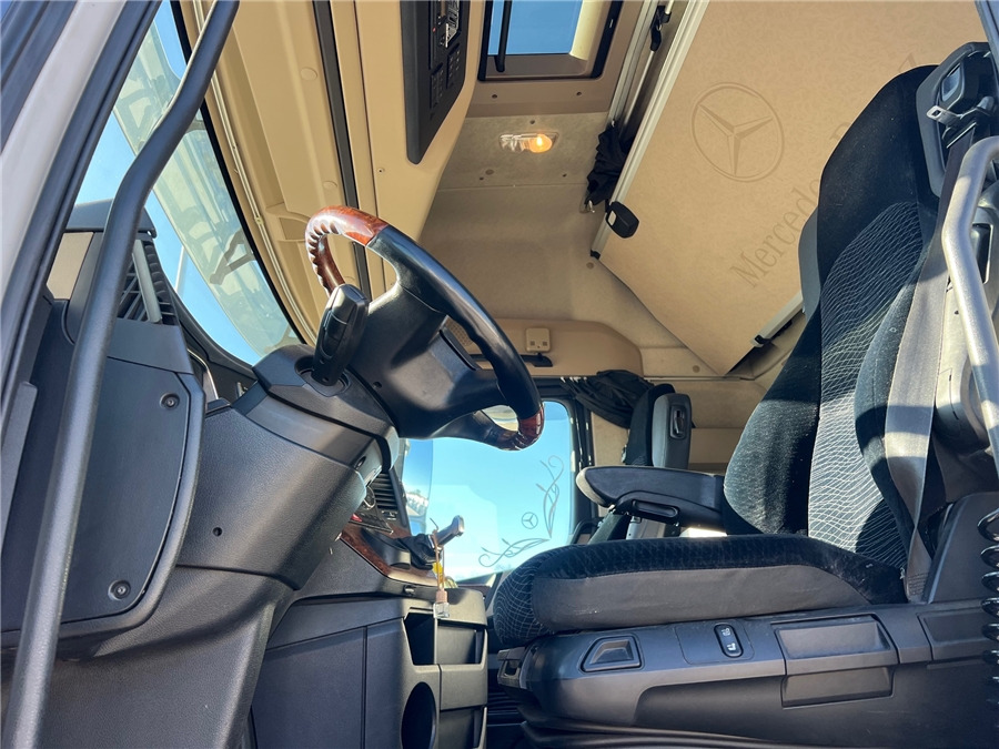 Cabeza tractora MERCEDES-BENZ 1863 AMG / RETARDER: foto 14
