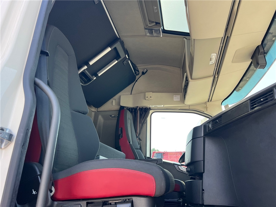 Cabeza tractora Volvo FH 460 /RETARDER: foto 12