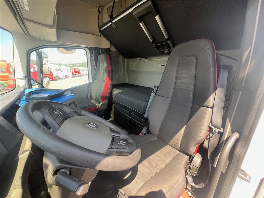 Cabeza tractora Volvo FH500: foto 15