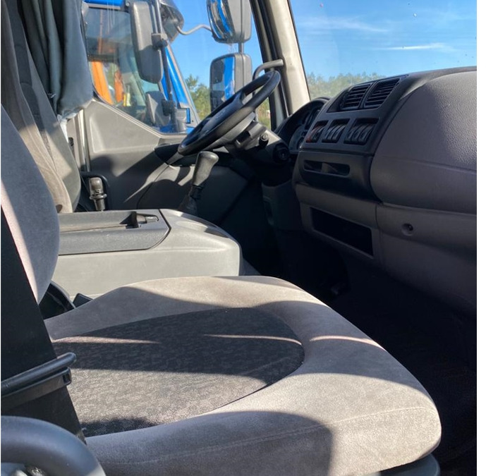 Camión volquete DAF LF 45 180: foto 8
