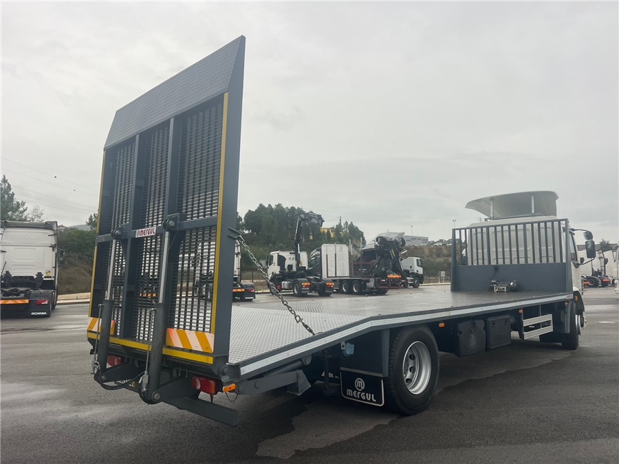 DAF LF 55.220 - Camión caja abierta: foto 4 DAF LF 55.220 - Camión caja abierta: foto 4