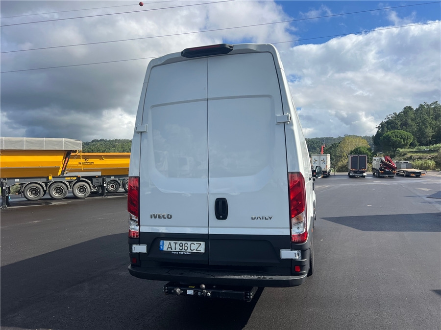 Iveco 35C16 - Furgón: foto 5 Iveco 35C16 - Furgón: foto 5