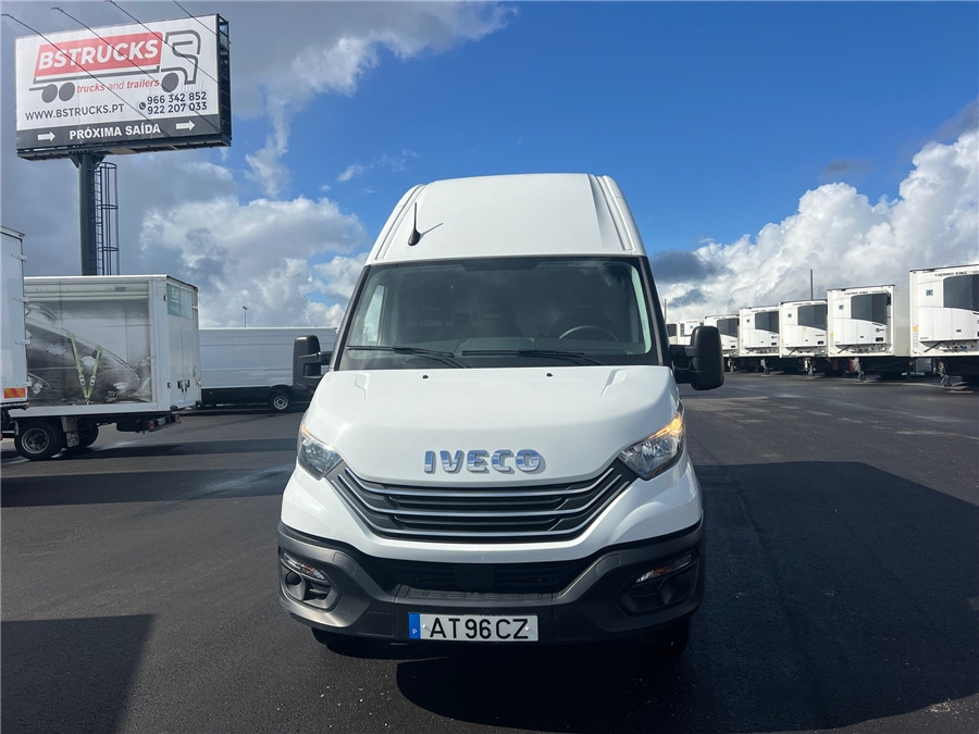 Iveco 35C16 - Furgón: foto 2 Iveco 35C16 - Furgón: foto 2