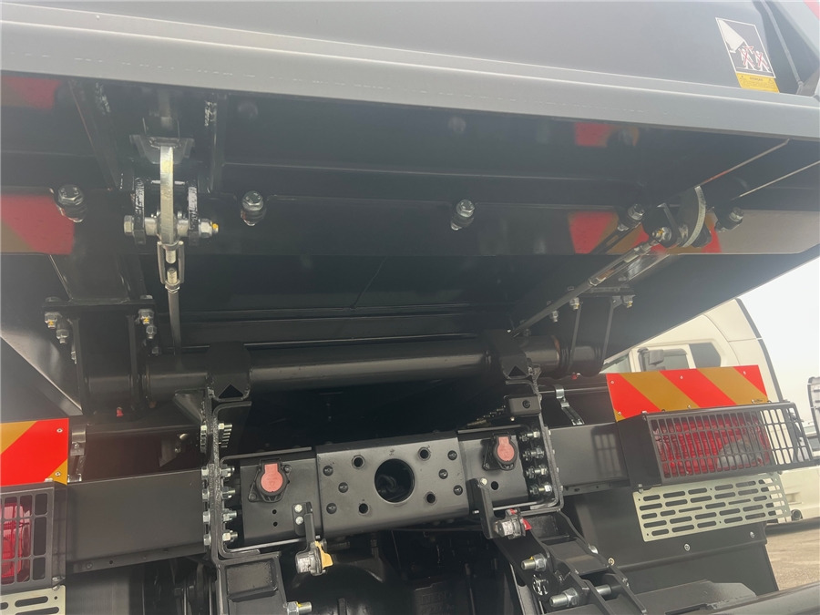 Leasing de Iveco T-WAY 500 / RETARDER Iveco T-WAY 500 / RETARDER: foto 18 Leasing de Iveco T-WAY 500 / RETARDER Iveco T-WAY 500 / RETARDER: foto 18