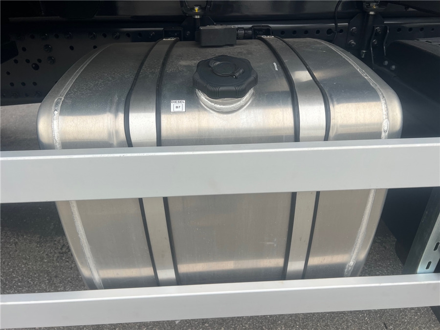 Leasing de Iveco T-WAY 500 / RETARDER Iveco T-WAY 500 / RETARDER: foto 16 Leasing de Iveco T-WAY 500 / RETARDER Iveco T-WAY 500 / RETARDER: foto 16