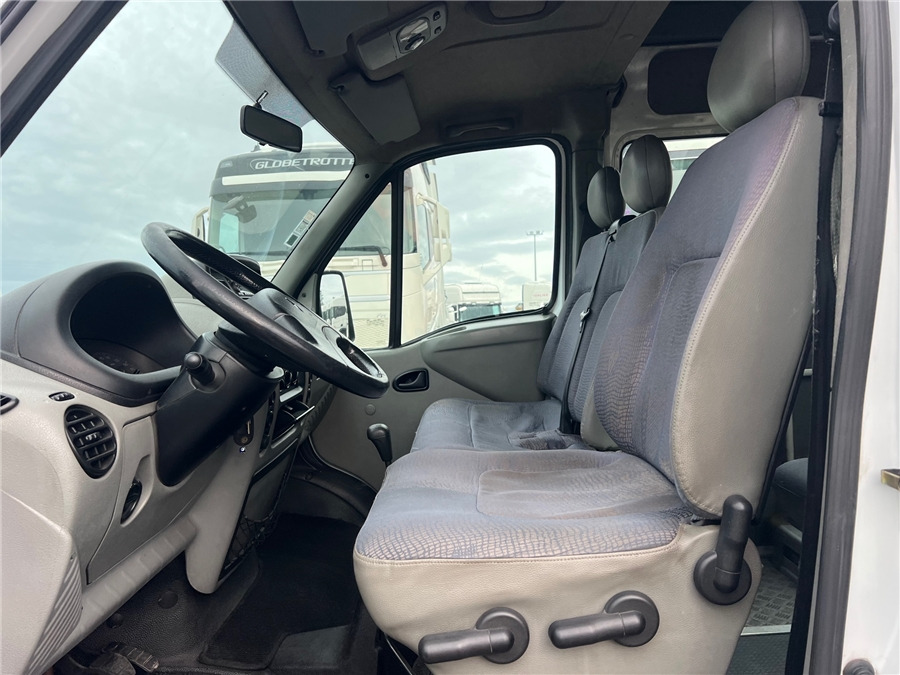 Minibús, Furgoneta de pasajeros Renault MASTER / 16lugares: foto 8 Minibús, Furgoneta de pasajeros Renault MASTER / 16lugares: foto 8