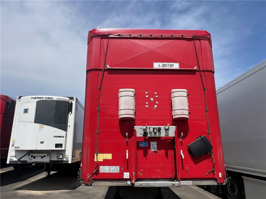 SCHMITZ CARGOBULL SCB-S3T TETO ELEVAR - Semirremolque lona: foto 3 SCHMITZ CARGOBULL SCB-S3T TETO ELEVAR - Semirremolque lona: foto 3