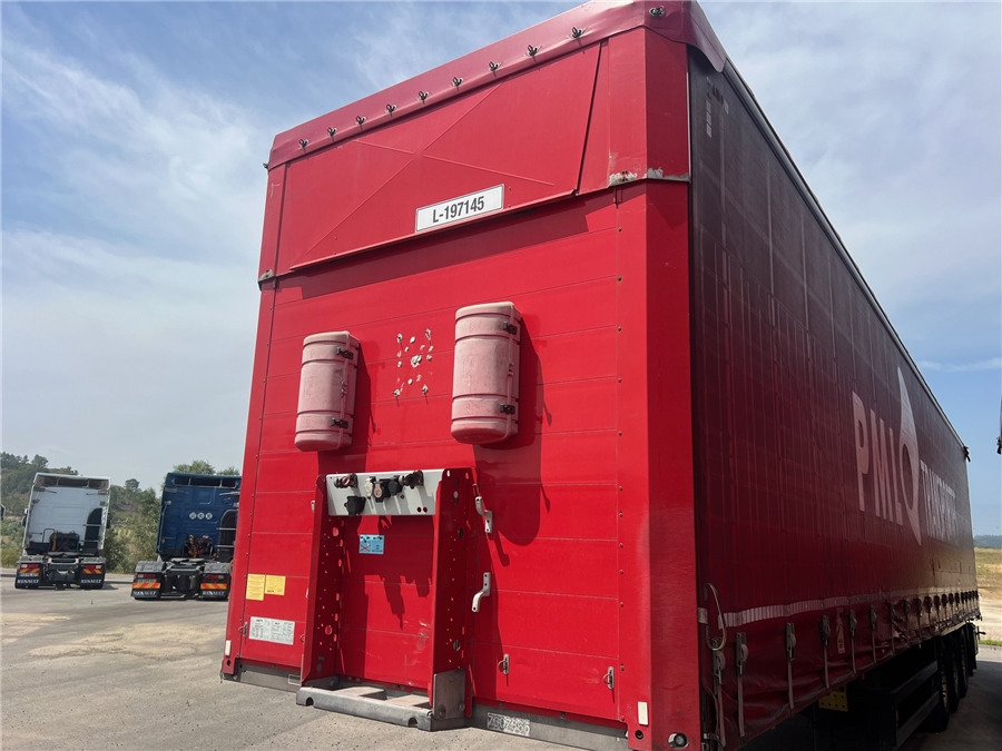 SCHMITZ CARGOBULL SCB-S3T TETO ELEVAR - Semirremolque lona: foto 4 SCHMITZ CARGOBULL SCB-S3T TETO ELEVAR - Semirremolque lona: foto 4