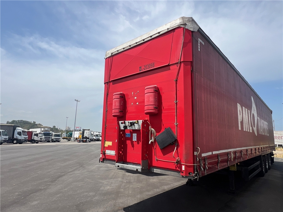 SCHMITZ CARGOBULL SCB-S3T TETO ELEVAR - Semirremolque lona: foto 1 SCHMITZ CARGOBULL SCB-S3T TETO ELEVAR - Semirremolque lona: foto 1