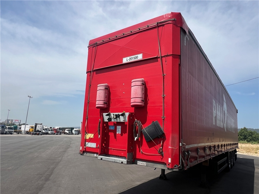 SCHMITZ CARGOBULL SCB-S3T TETO ELEVAR - Semirremolque lona: foto 2 SCHMITZ CARGOBULL SCB-S3T TETO ELEVAR - Semirremolque lona: foto 2