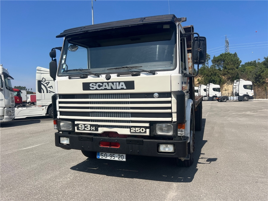 Scania 93h - Camión caja abierta: foto 2 Scania 93h - Camión caja abierta: foto 2
