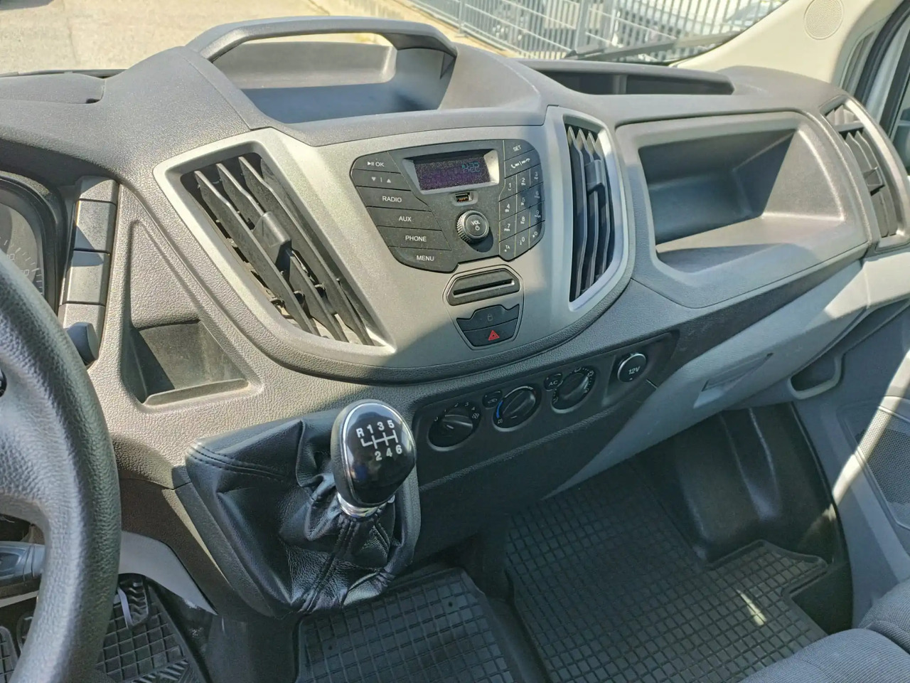 Furgoneta caja cerrada FORD TRANSIT FURGONATO BOX: foto 13