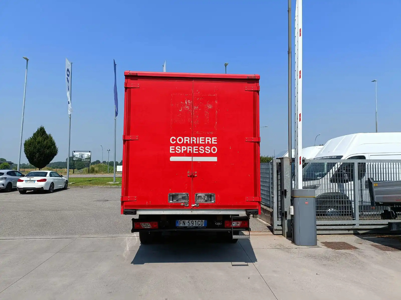 FORD TRANSIT FURGONATO BOX - Furgoneta caja cerrada: foto 5 FORD TRANSIT FURGONATO BOX - Furgoneta caja cerrada: foto 5