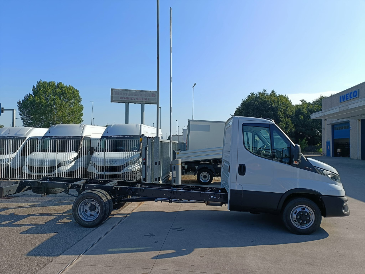 IVECO DAILY 35C16 MOD. 2025 A TELAIO NUOVO - Furgoneta: foto 4 IVECO DAILY 35C16 MOD. 2025 A TELAIO NUOVO - Furgoneta: foto 4