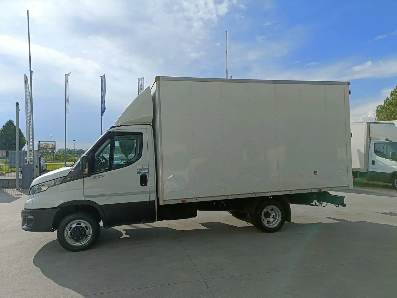 IVECO 35C14 FURGONATO BOX - Furgoneta caja cerrada: foto 5 IVECO 35C14 FURGONATO BOX - Furgoneta caja cerrada: foto 5