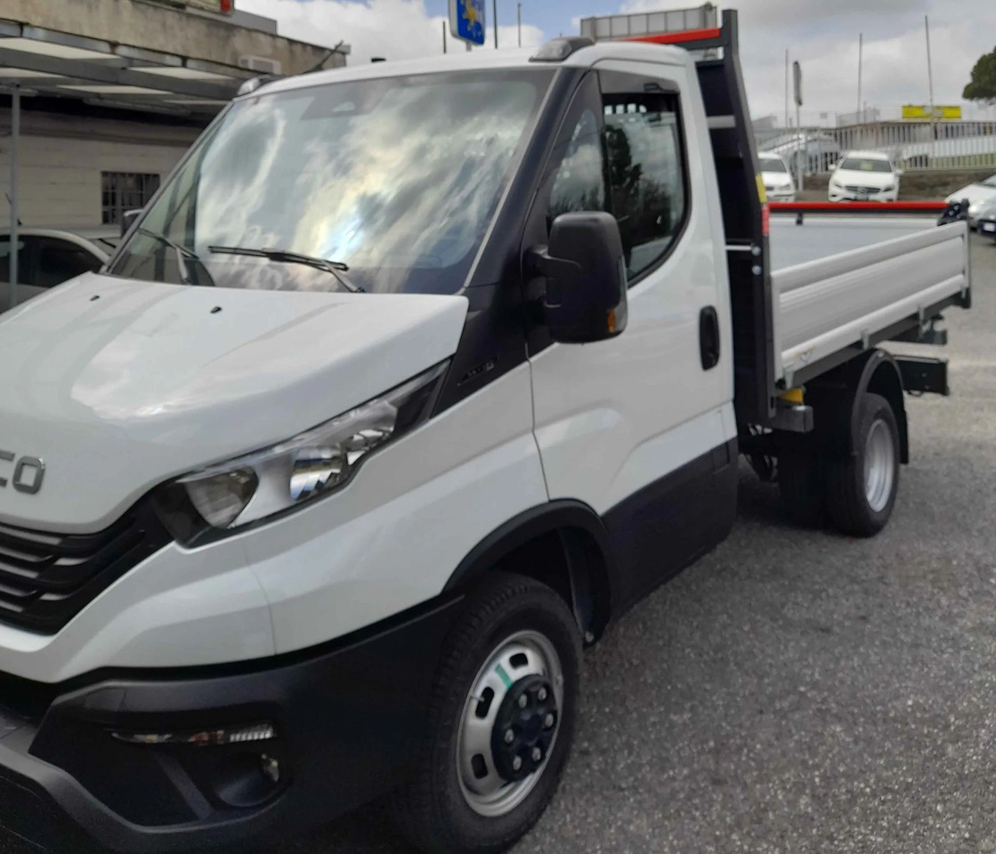 IVECO DAILY 35C12 2.3 RIBALTABILE 2025 NUOVO - Furgoneta basculante: foto 1 IVECO DAILY 35C12 2.3 RIBALTABILE 2025 NUOVO - Furgoneta basculante: foto 1