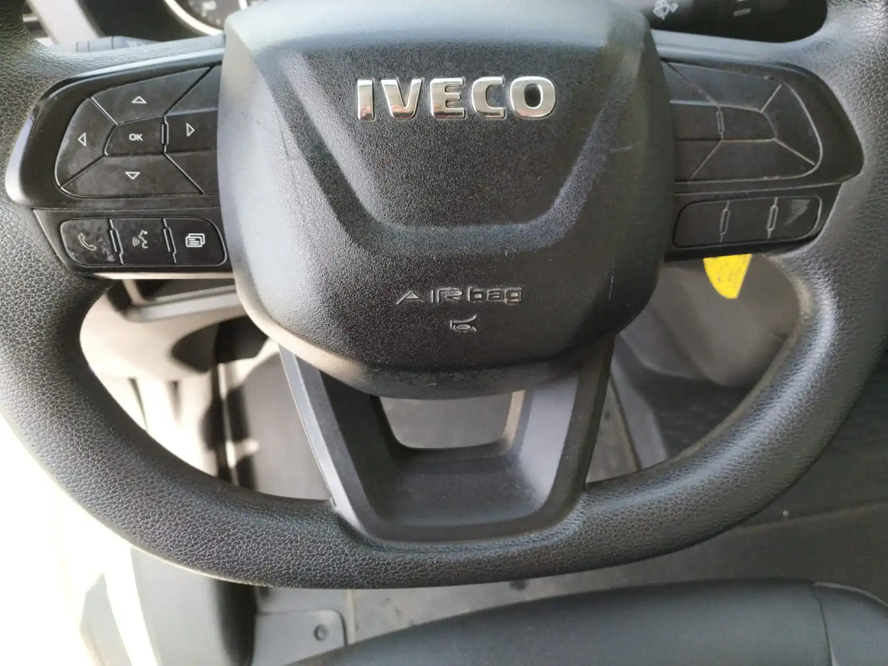 Furgoneta basculante IVECO DAILY 35C16 6 POSTI 3000 CC: foto 11