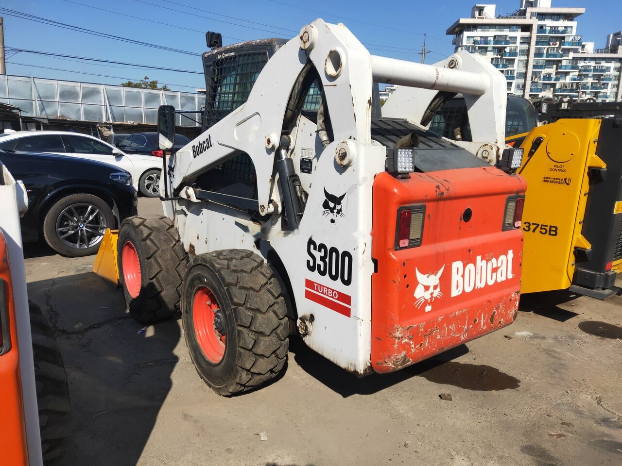 Bobcat S300 - Minicargadora: foto 1 Bobcat S300 - Minicargadora: foto 1