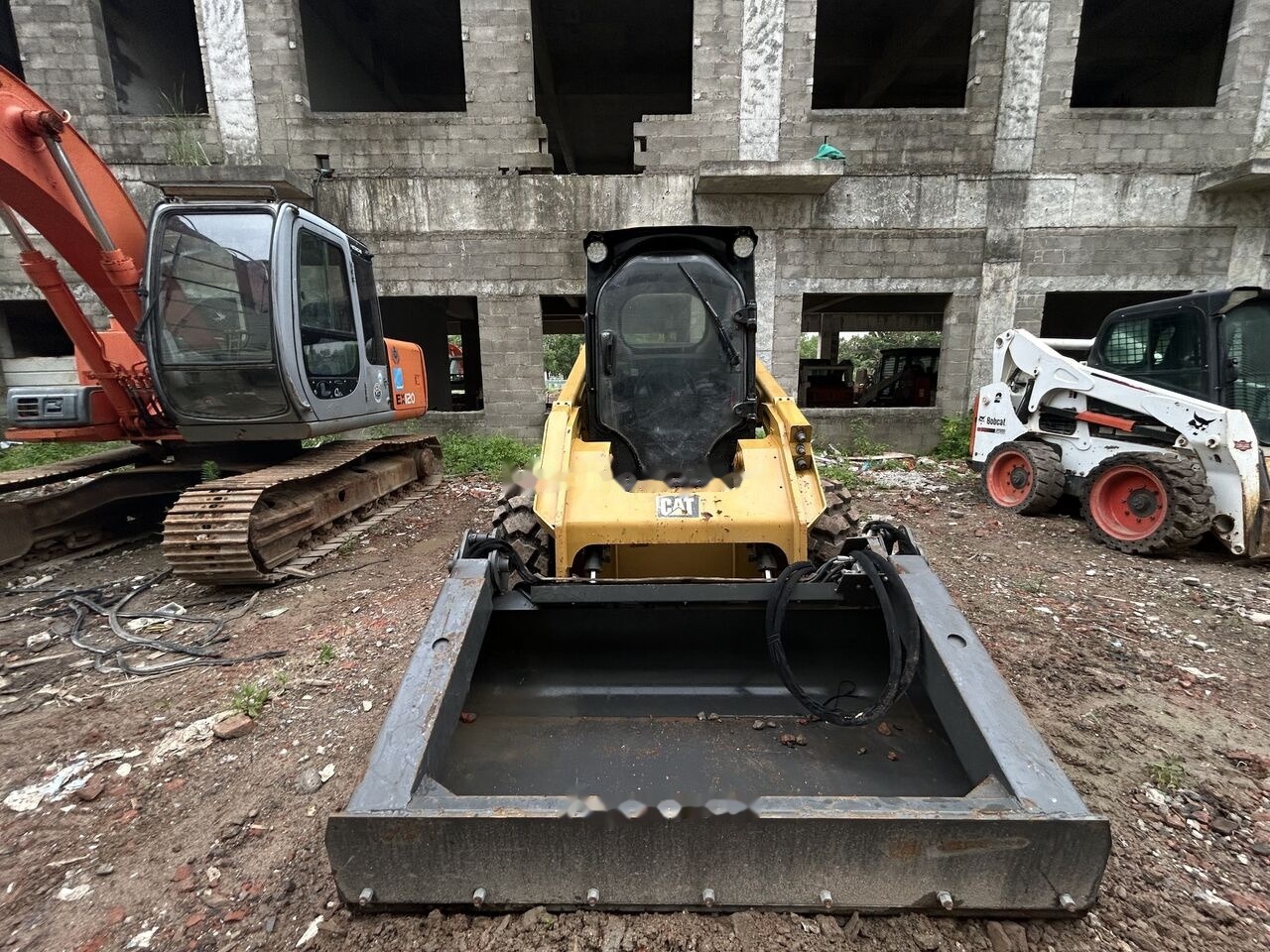 Caterpillar 246D - Minicargadora: foto 1 Caterpillar 246D - Minicargadora: foto 1