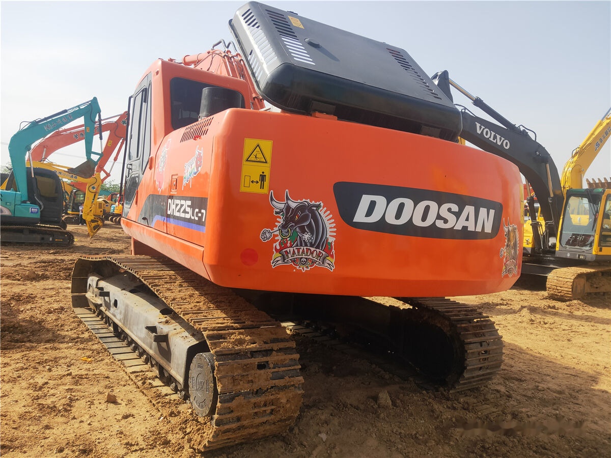 Doosan DH225 - Excavadora de cadenas: foto 2 Doosan DH225 - Excavadora de cadenas: foto 2