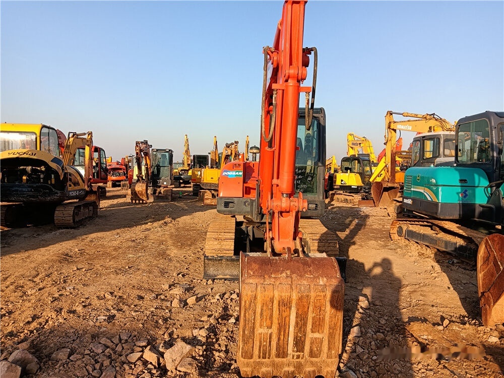 Doosan DH60-7 - Miniexcavadora: foto 3 Doosan DH60-7 - Miniexcavadora: foto 3