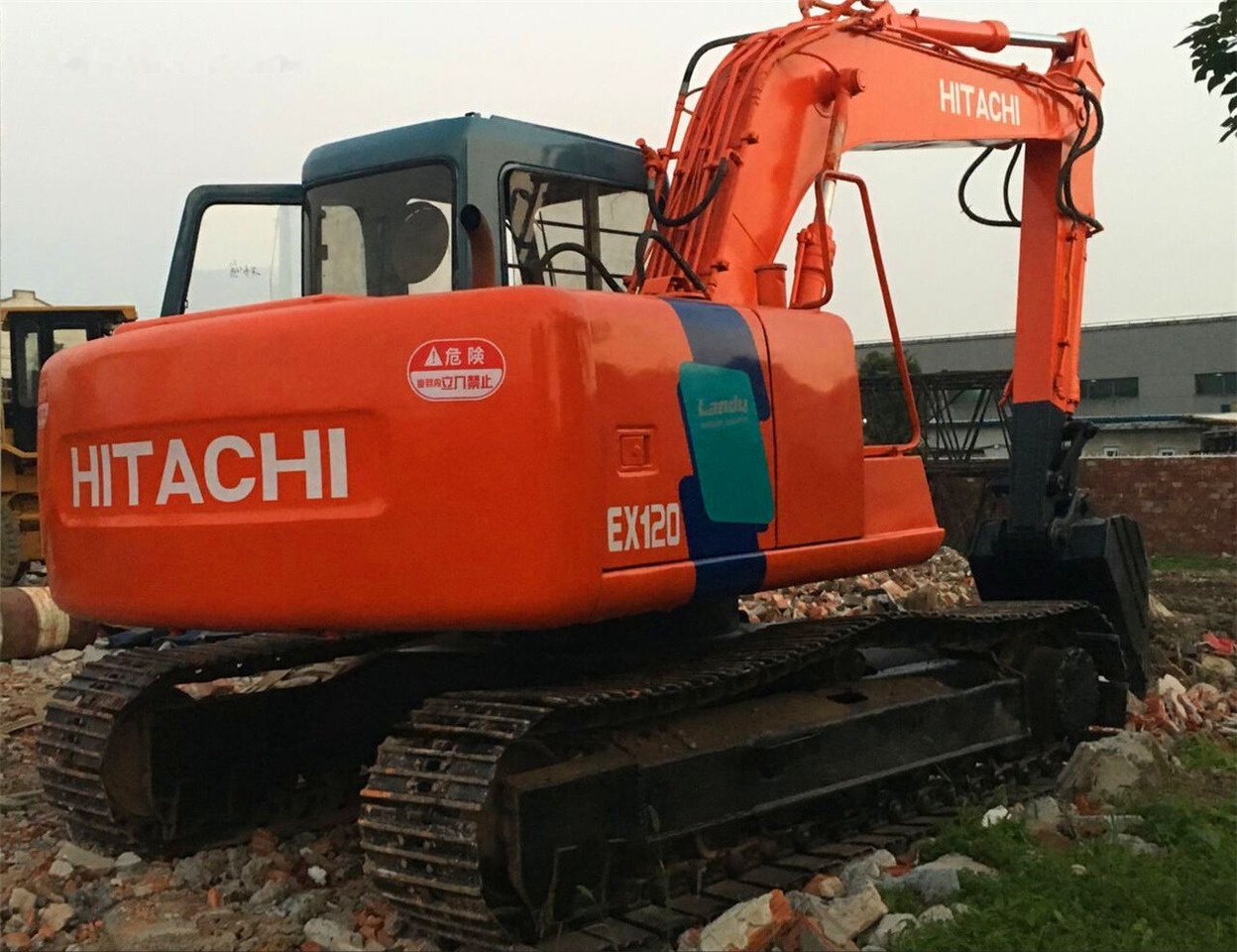 Hitachi EX120-3 - Excavadora de cadenas: foto 4 Hitachi EX120-3 - Excavadora de cadenas: foto 4