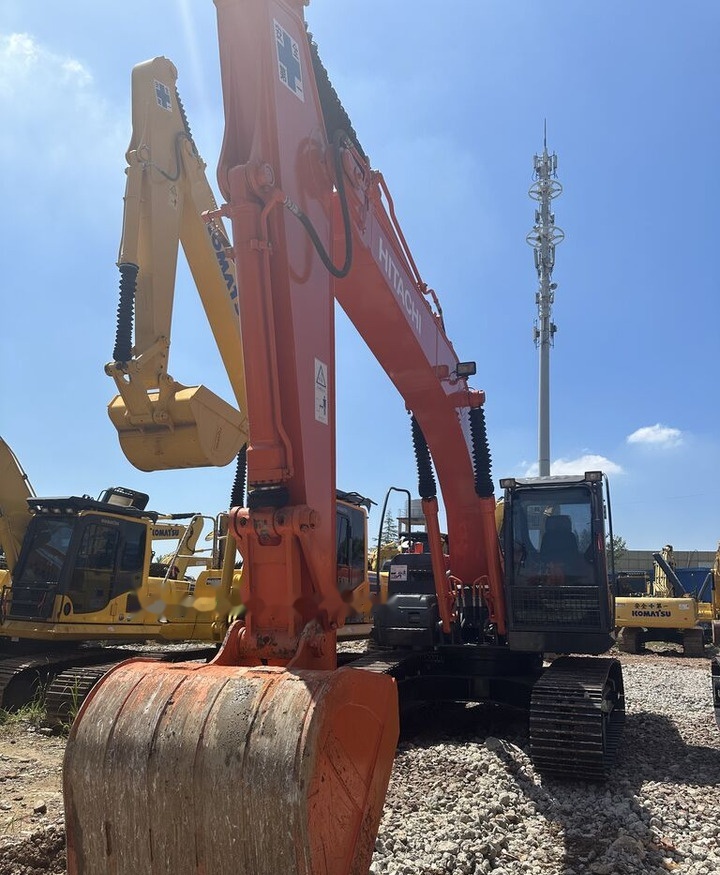 Hitachi ZX200 - Excavadora de cadenas: foto 2 Hitachi ZX200 - Excavadora de cadenas: foto 2