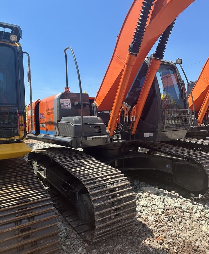 Hitachi ZX200 - Excavadora de cadenas: foto 4 Hitachi ZX200 - Excavadora de cadenas: foto 4