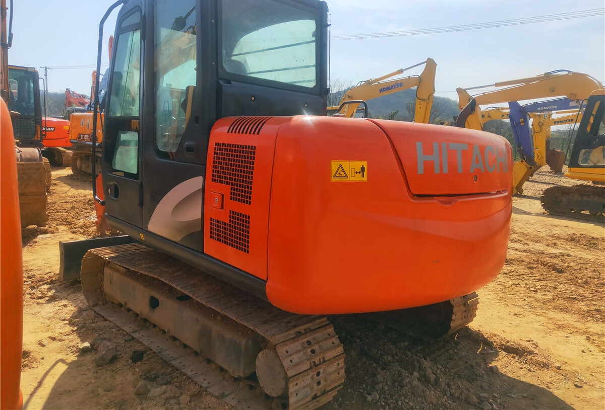 Hitachi ZX60 - Miniexcavadora: foto 1 Hitachi ZX60 - Miniexcavadora: foto 1