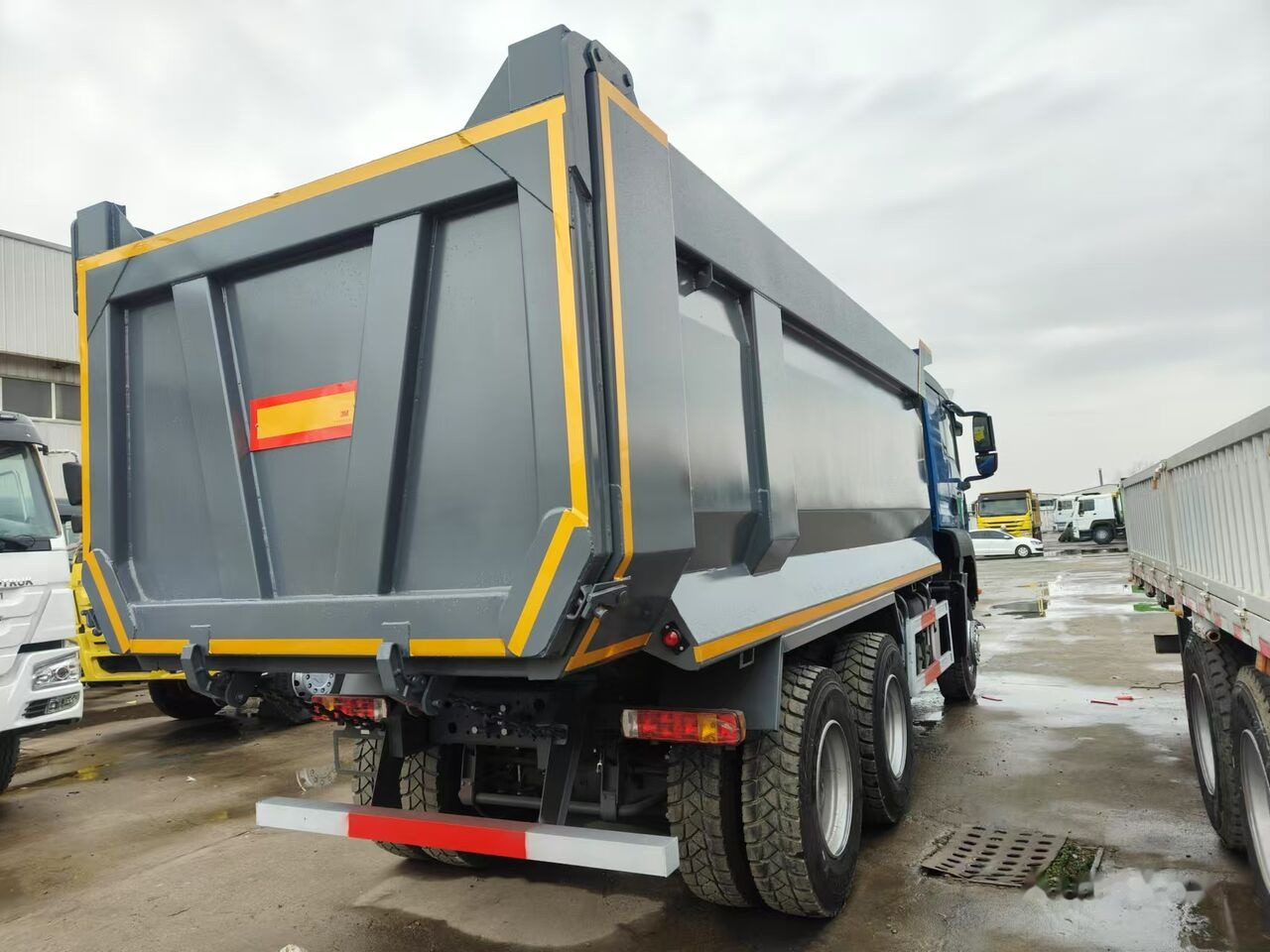Howo TX 450 - Camión volquete: foto 1 Howo TX 450 - Camión volquete: foto 1