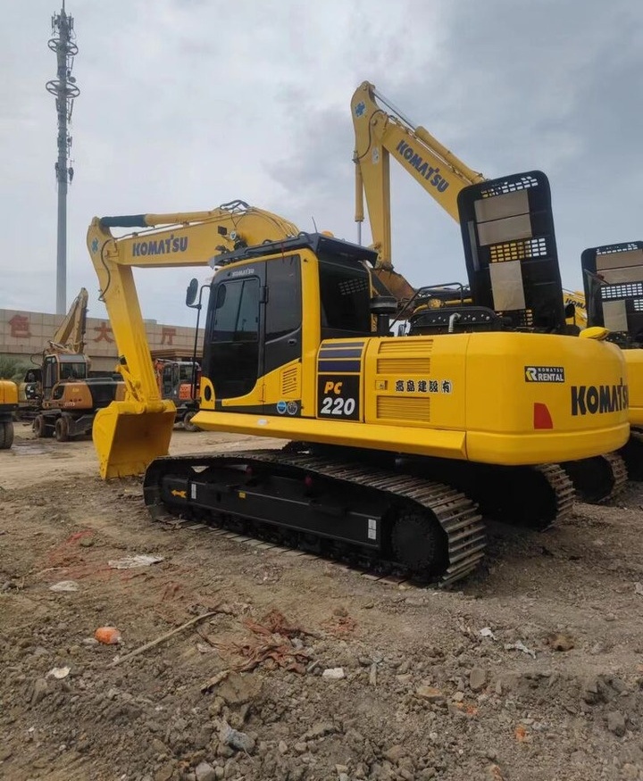 Komatsu PC220-8 - Excavadora de cadenas: foto 2 Komatsu PC220-8 - Excavadora de cadenas: foto 2